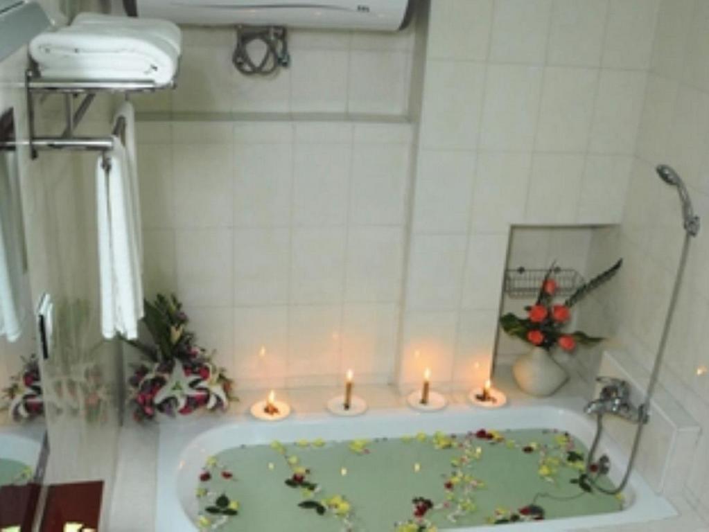 Hotel Bo Bo Min Yangon Exteriör bild