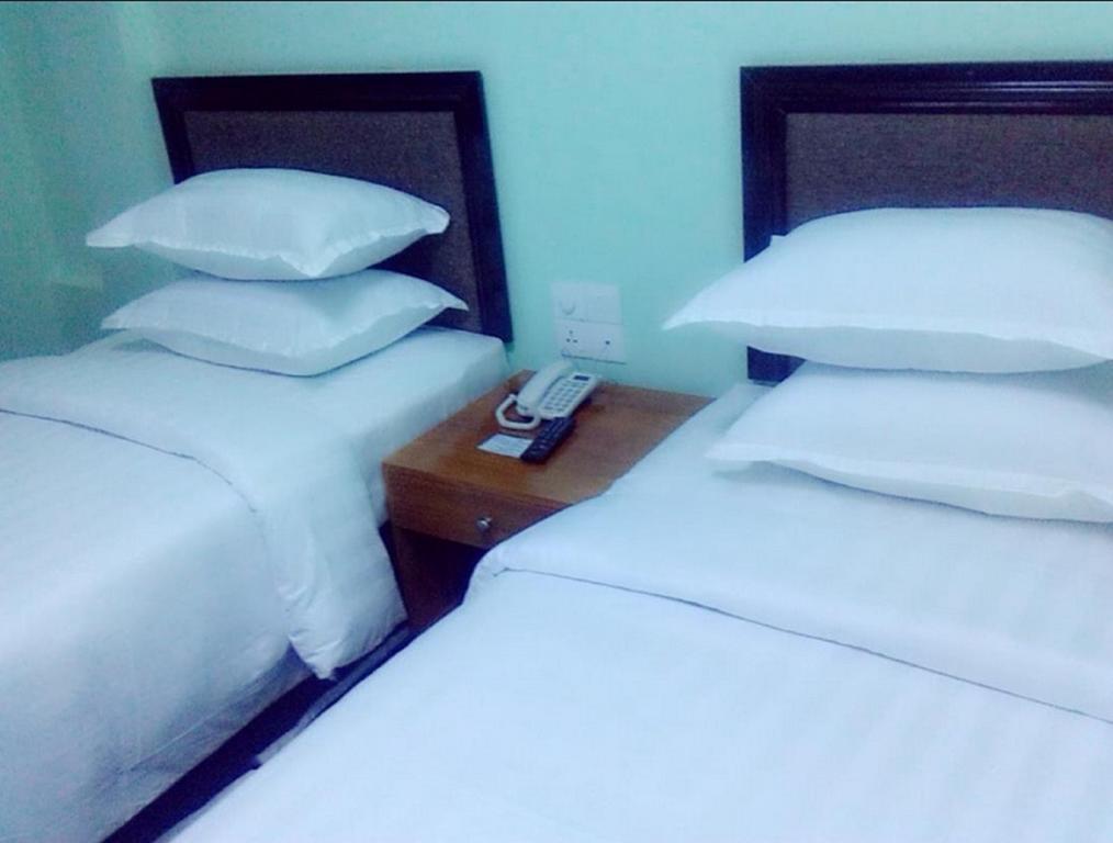 Hotel Bo Bo Min Yangon Exteriör bild